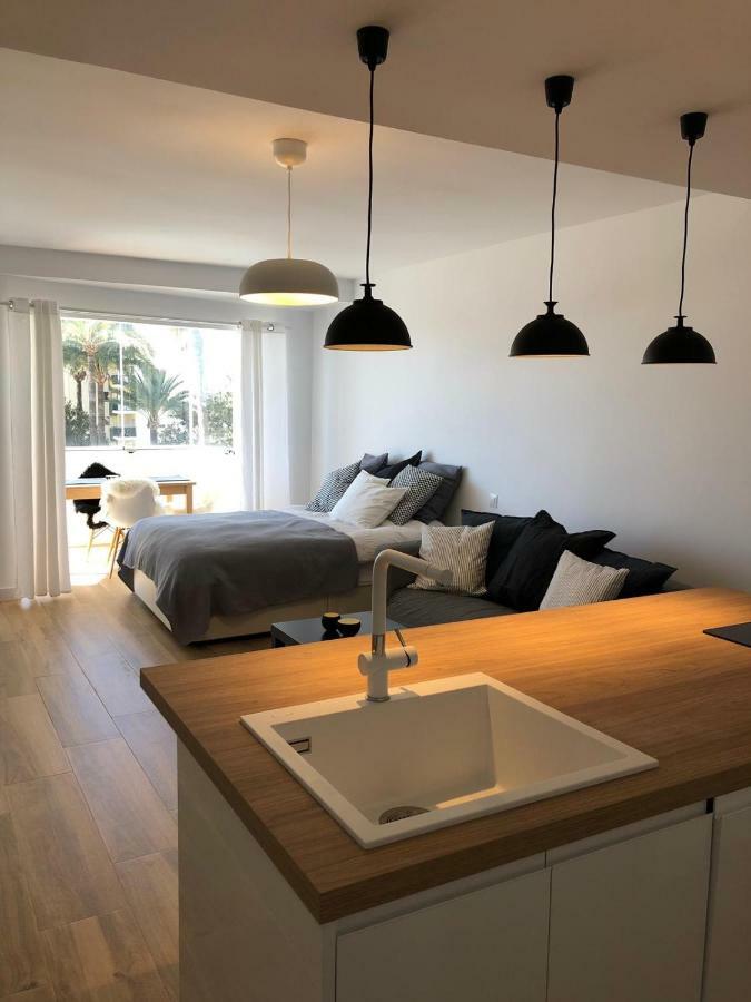 Holiday Studio By Meatina Torremolinos Exterior foto