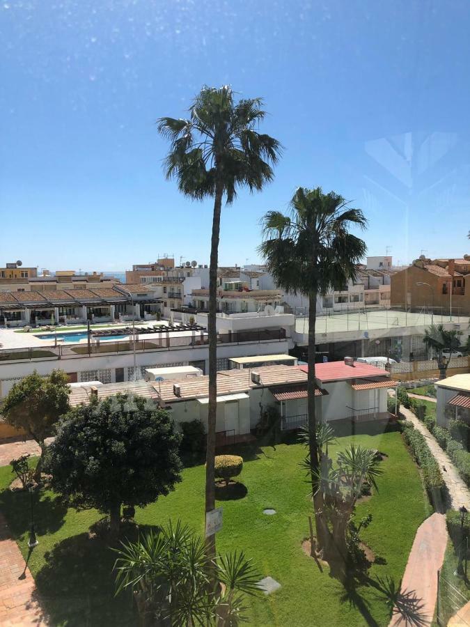 Holiday Studio By Meatina Torremolinos Exterior foto